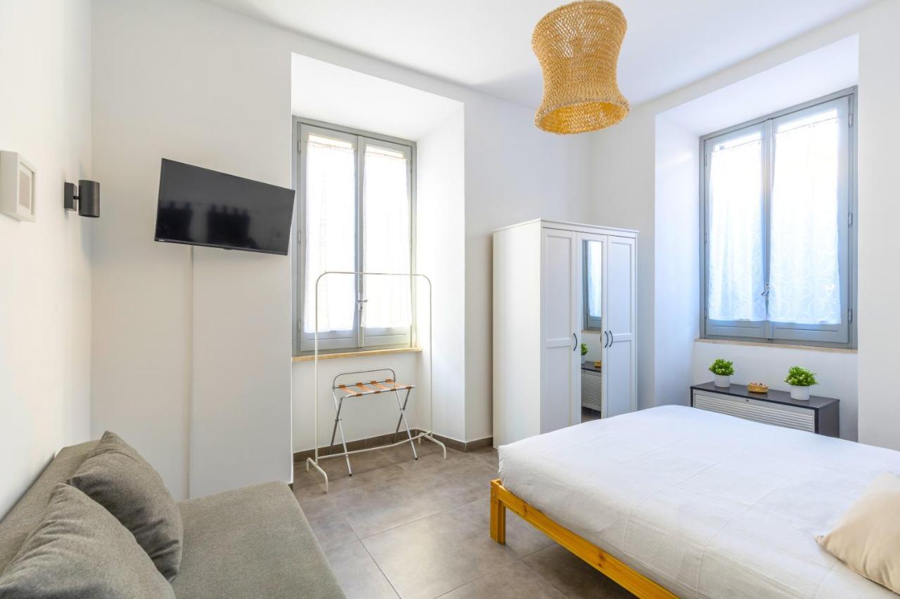 Hostly - Nicole Apartment Volturno- Full Rome Center Exteriér fotografie